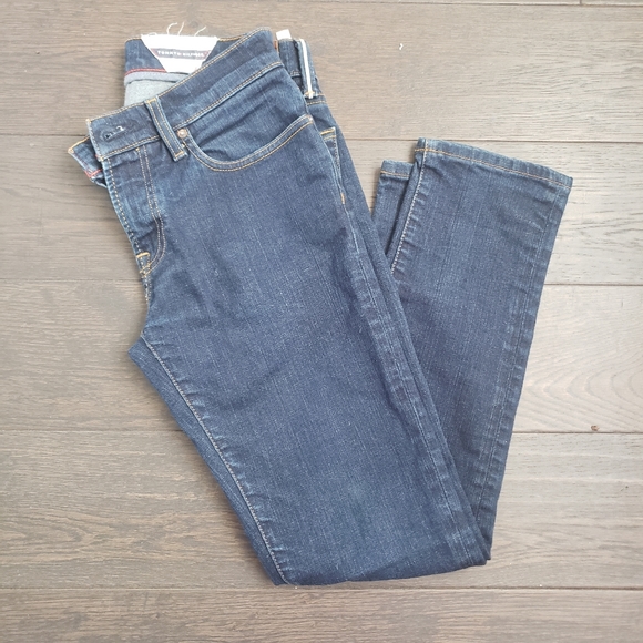 Tommy Hilfiger slim straight jeans👖 - Picture 2 of 7